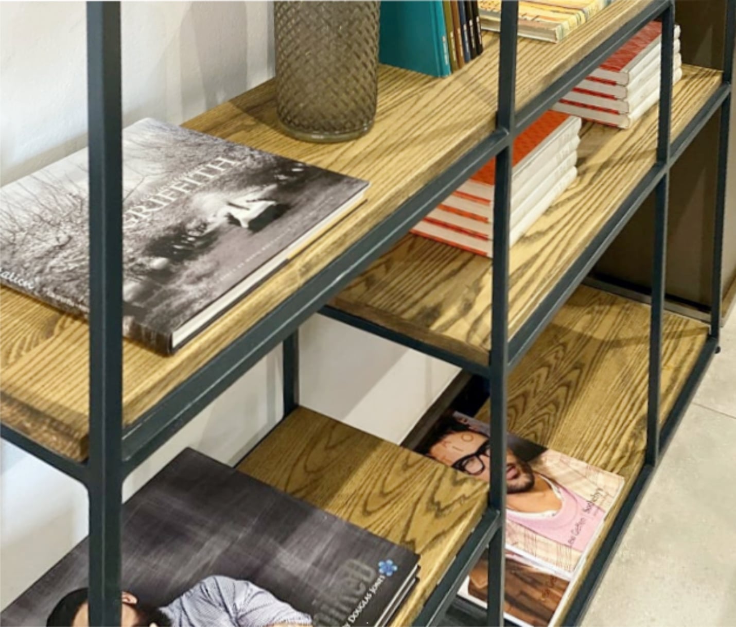 Display Unit A - Image 4