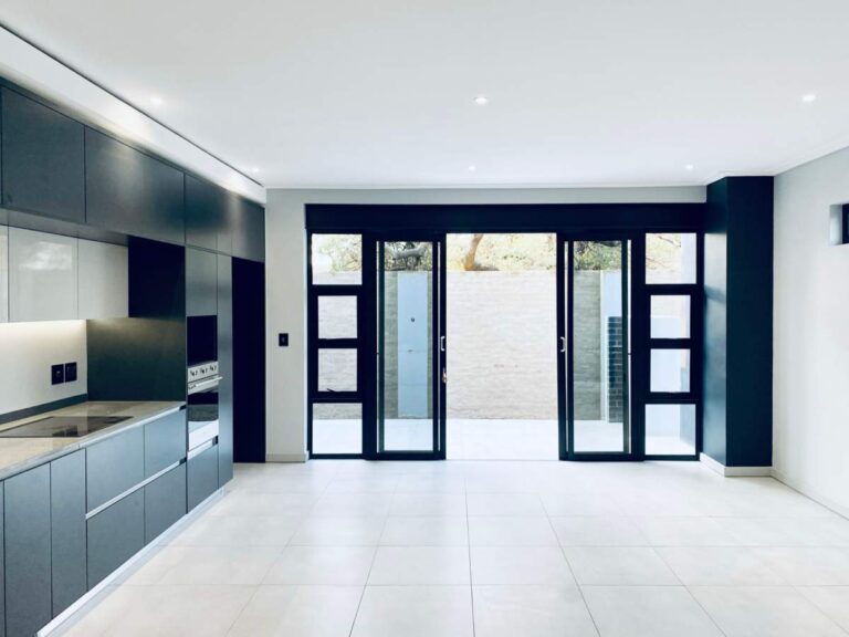 B Life 1.0 Interior Image 001