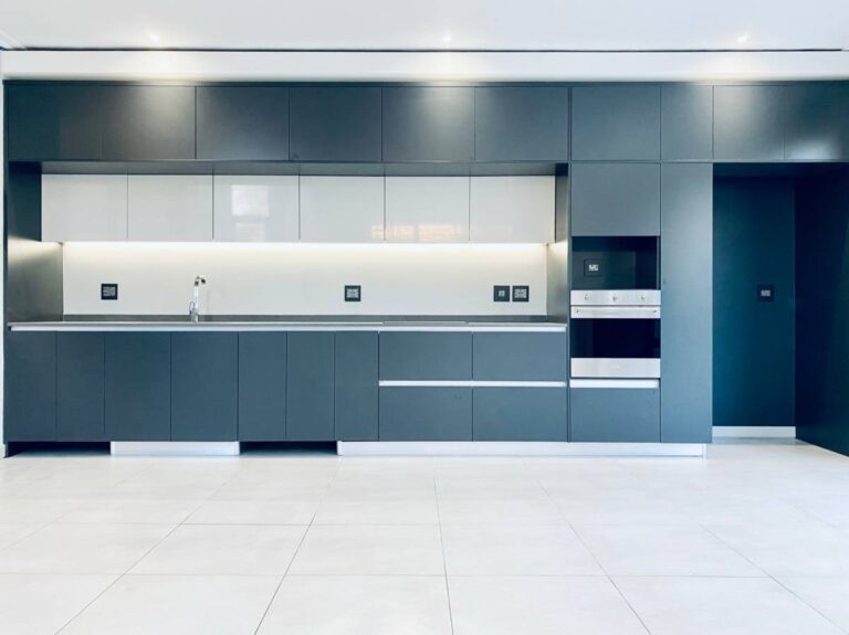 B Life 1.0 Interior Image 005